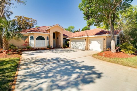 Casa en venta en Titusville, Florida, 4 dormitorios, 248.42 m2 № 1580300 - foto 1