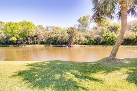 Casa en venta en Titusville, Florida, 4 dormitorios, 248.42 m2 № 1580300 - foto 28