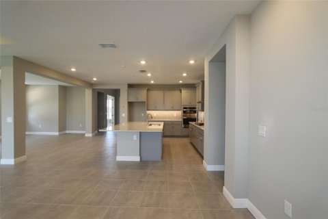 Villa ou maison à vendre à Lakewood Ranch, Floride: 4 chambres, 349.22 m2 № 1869220 - photo 5