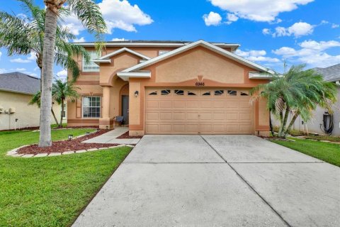 House in Wesley Chapel, Florida 3 bedrooms, 162.11 sq.m. № 2396826 - photo 2