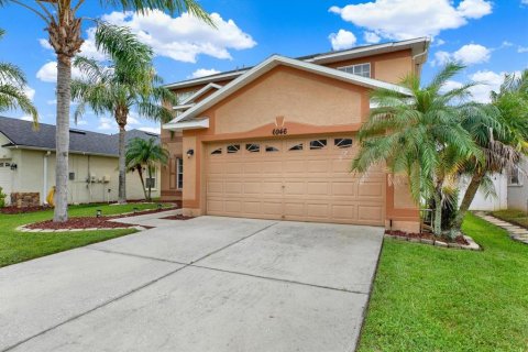 House in Wesley Chapel, Florida 3 bedrooms, 162.11 sq.m. № 2396826 - photo 3