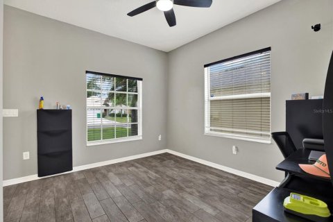 House in Wesley Chapel, Florida 3 bedrooms, 162.11 sq.m. № 2396826 - photo 5