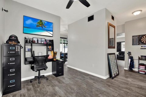 House in Wesley Chapel, Florida 3 bedrooms, 162.11 sq.m. № 2396826 - photo 4