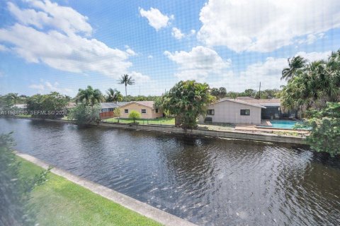 Condominio en venta en Oakland Park, Florida, 2 dormitorios, 90.58 m2 № 2044827 - foto 21