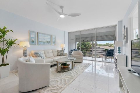 Condominio en venta en Oakland Park, Florida, 2 dormitorios, 90.58 m2 № 2044827 - foto 4