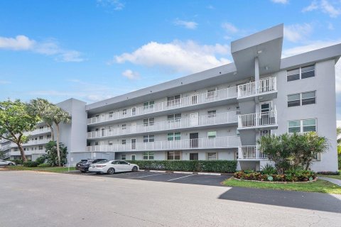 Condominio en venta en Oakland Park, Florida, 2 dormitorios, 90.58 m2 № 2044827 - foto 28