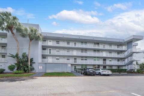 Condominio en venta en Oakland Park, Florida, 2 dormitorios, 90.58 m2 № 2044827 - foto 29