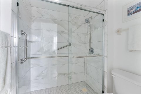 Condominio en venta en Oakland Park, Florida, 2 dormitorios, 90.58 m2 № 2044827 - foto 14