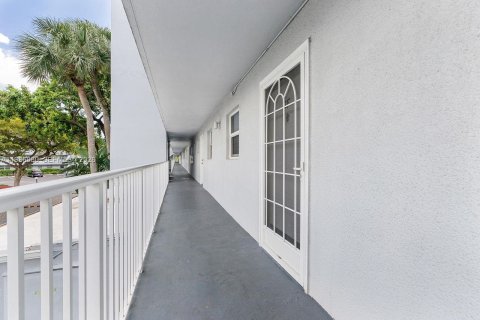 Condominio en venta en Oakland Park, Florida, 2 dormitorios, 90.58 m2 № 2044827 - foto 23