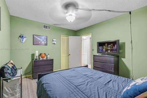 Copropriété à vendre à Hollywood, Floride: 2 chambres, 89.28 m2 № 2089294 - photo 14