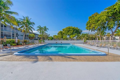 Copropriété à vendre à Hollywood, Floride: 2 chambres, 89.28 m2 № 2089294 - photo 22
