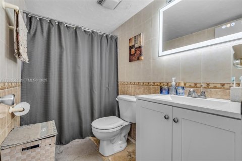 Copropriété à vendre à Hollywood, Floride: 2 chambres, 89.28 m2 № 2089294 - photo 15