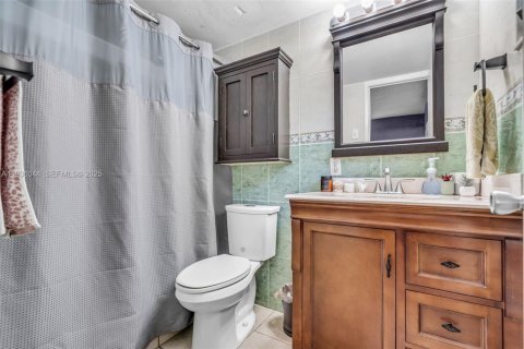 Copropriété à vendre à Hollywood, Floride: 2 chambres, 89.28 m2 № 2089294 - photo 19