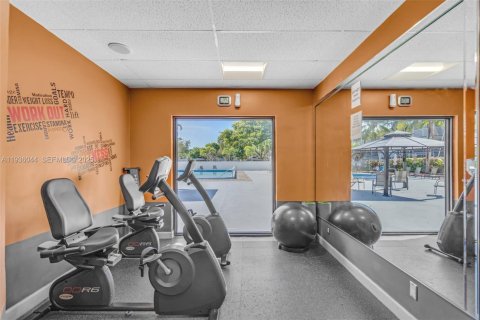 Copropriété à vendre à Hollywood, Floride: 2 chambres, 89.28 m2 № 2089294 - photo 29
