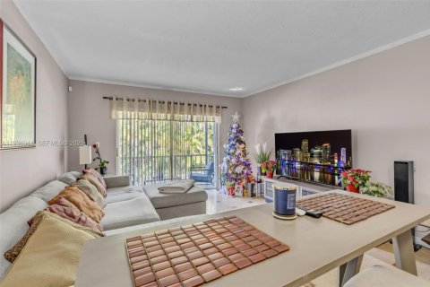 Copropriété à vendre à Hollywood, Floride: 2 chambres, 89.28 m2 № 2089294 - photo 12