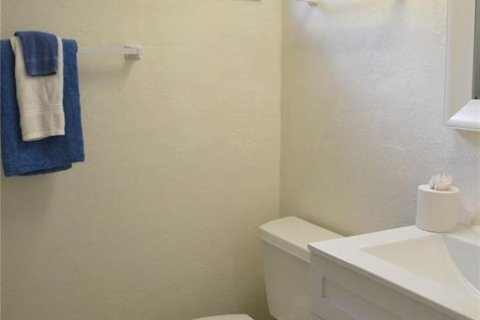 Commercial property in Venice, Florida 2 bedrooms, 72.93 sq.m. № 1906387 - photo 11