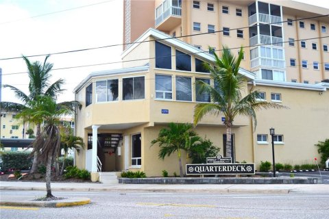 Commercial property in Venice, Florida 2 bedrooms, 72.93 sq.m. № 1906387 - photo 1