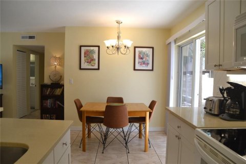 Commercial property in Venice, Florida 2 bedrooms, 72.93 sq.m. № 1906387 - photo 7