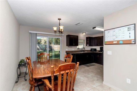 House in Belleview, Florida 3 bedrooms, 124.02 sq.m. № 1565838 - photo 7