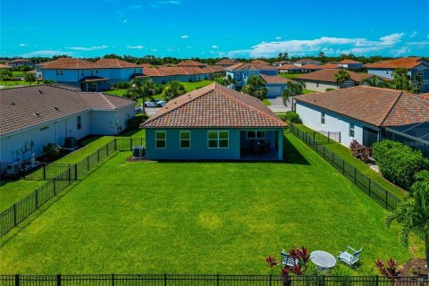 House in Bradenton, Florida 3 bedrooms, 155.52 sq.m. № 1854389 - photo 4