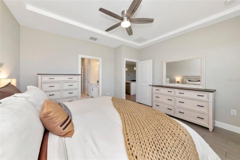 House in Bradenton, Florida 3 bedrooms, 155.52 sq.m. № 1854389 - photo 29