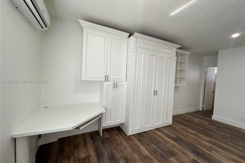 Appartement à louer à Hallandale Beach, Floride № 1989501 - photo 4