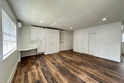 Appartement à louer à Hallandale Beach, Floride № 1989501 - photo 1