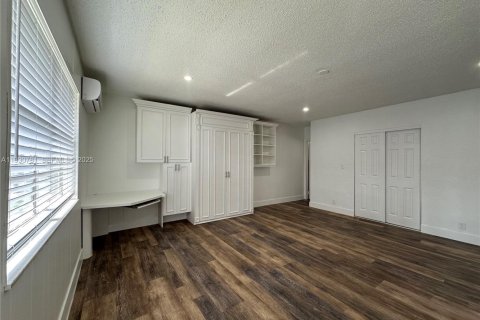 Appartement à louer à Hallandale Beach, Floride № 1989501 - photo 3