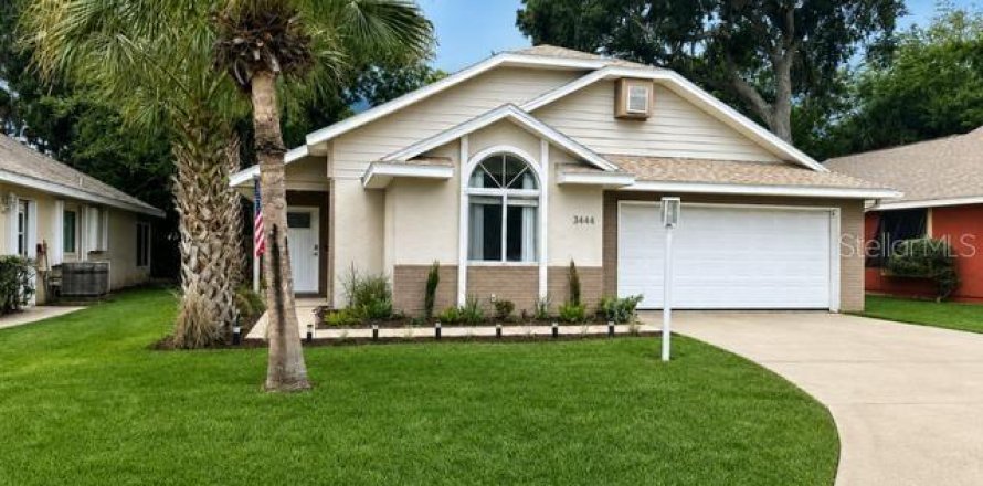 House in Port Orange, Florida 2 bedrooms, 100.24 sq.m. № 2305131