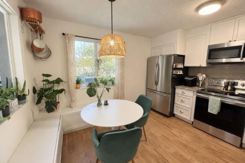 House in Port Orange, Florida 2 bedrooms, 100.24 sq.m. № 2305131 - photo 5