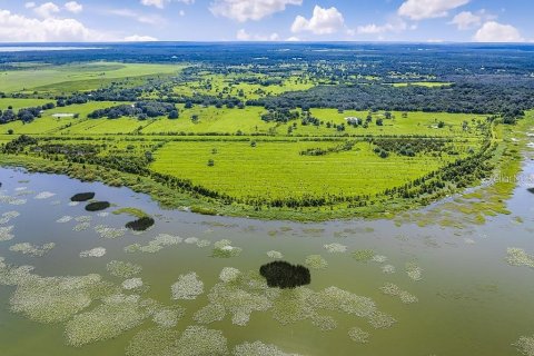 Купить земельный участок в Лейк-Уэльс, Флорида № 2422793 - фото 4