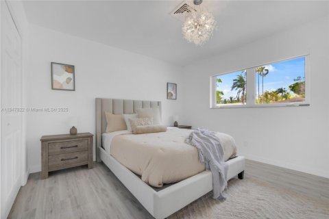 Villa ou maison à vendre à Miami, Floride: 5 chambres, 263.56 m2 № 1849143 - photo 19