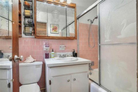 House in Lakeland, Florida 3 bedrooms, 189.15 sq.m. № 1898411 - photo 27