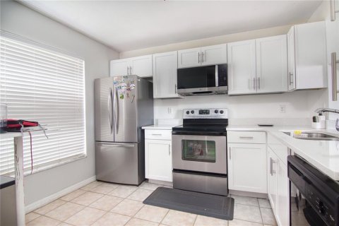 Adosado en alquiler en Orlando, Florida, 2 dormitorios, 113.99 m2 № 1901649 - foto 3