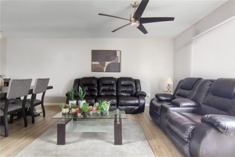 Adosado en alquiler en Orlando, Florida, 2 dormitorios, 113.99 m2 № 1901649 - foto 5