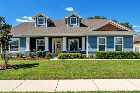 House in Bartow, Florida 4 bedrooms, 222.22 sq.m. № 2219046