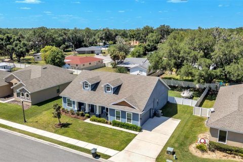 House in Bartow, Florida 4 bedrooms, 222.22 sq.m. № 2219046 - photo 6