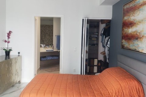 Купить кондоминиум в Майами, Флорида 2 спальни, 108.42м2, № 2153756 - фото 12