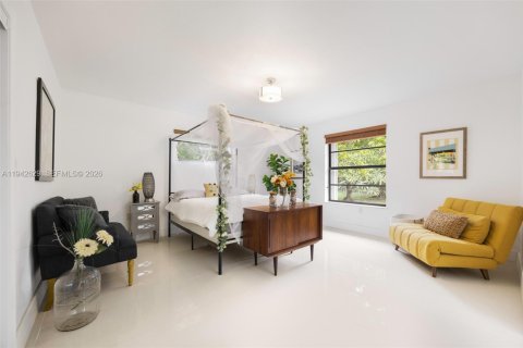 Снять в аренду виллу или дом в Майами, Флорида 4 спальни, 393.72м2, № 2001627 - фото 21