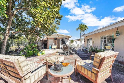 Купить виллу или дом в Майами, Флорида 3 спальни, 197.32м2, № 2048704 - фото 15