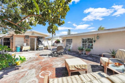 Купить виллу или дом в Майами, Флорида 3 спальни, 197.32м2, № 2048704 - фото 16