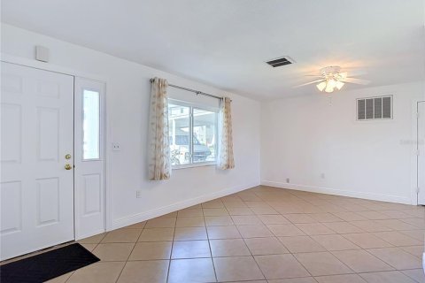 Villa ou maison à vendre à Hudson, Floride: 2 chambres, 118.08 m2 № 2399385 - photo 13