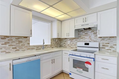 Villa ou maison à vendre à Hudson, Floride: 2 chambres, 118.08 m2 № 2399385 - photo 27