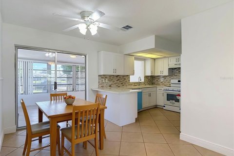 Villa ou maison à vendre à Hudson, Floride: 2 chambres, 118.08 m2 № 2399385 - photo 20