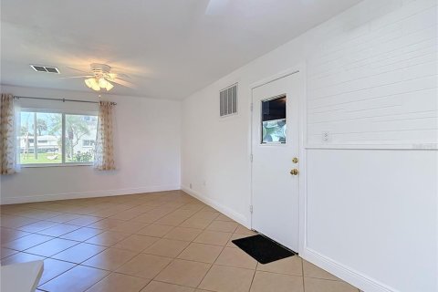 Villa ou maison à vendre à Hudson, Floride: 2 chambres, 118.08 m2 № 2399385 - photo 24