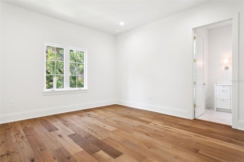 Casa en venta en Tampa, Florida, 5 dormitorios, 549.89 m2 № 1511582 - foto 30