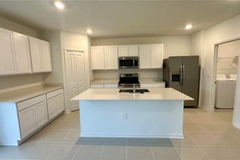 Casa en alquiler en Lake Wales, Florida, 5 dormitorios, 196.21 m2 № 1905546 - foto 9