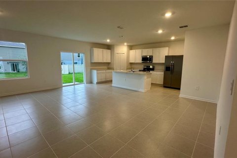 Casa en alquiler en Lake Wales, Florida, 5 dormitorios, 196.21 m2 № 1905546 - foto 5