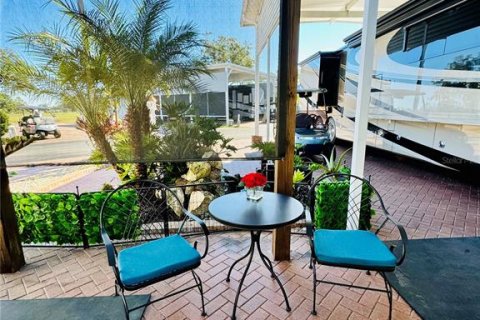 House in Davenport, Florida 1 bedroom, 44.69 sq.m. № 1448116 - photo 10