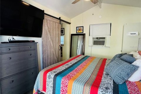 House in Davenport, Florida 1 bedroom, 44.69 sq.m. № 1448116 - photo 26